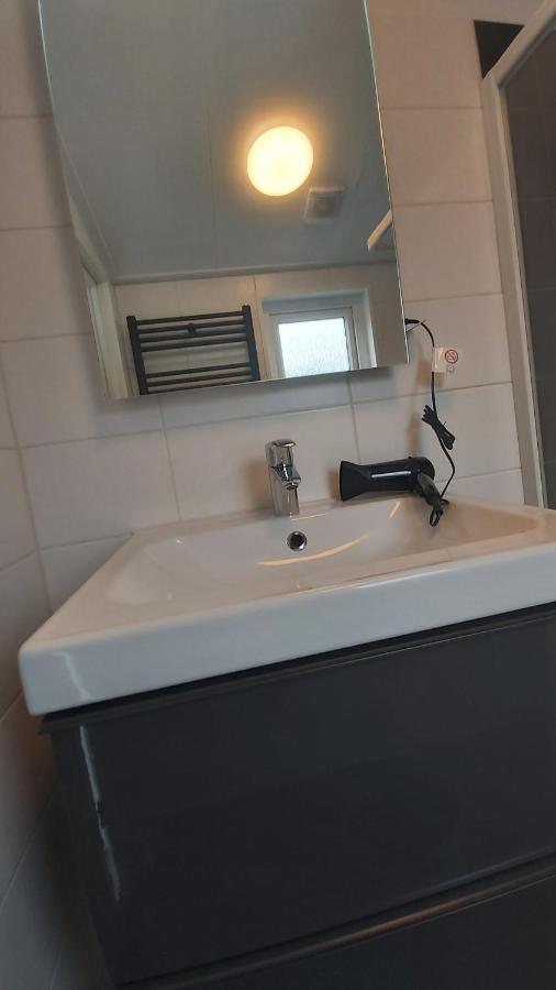 Ruim En Gezellig Chalet Voor 2 Personen Op De Veluwe Recreatiepark De Oude Driest 皮滕 外观 照片